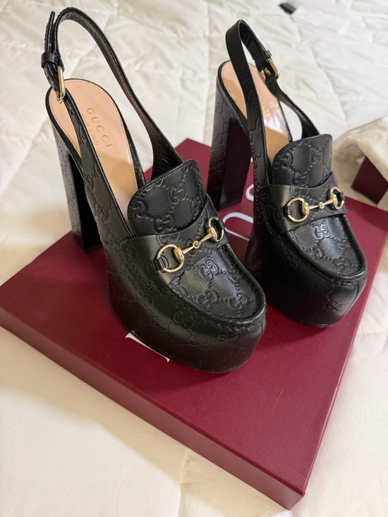 Gucci Black GG Embossed Leather Platform Slingback Heels with Gold Horsebit